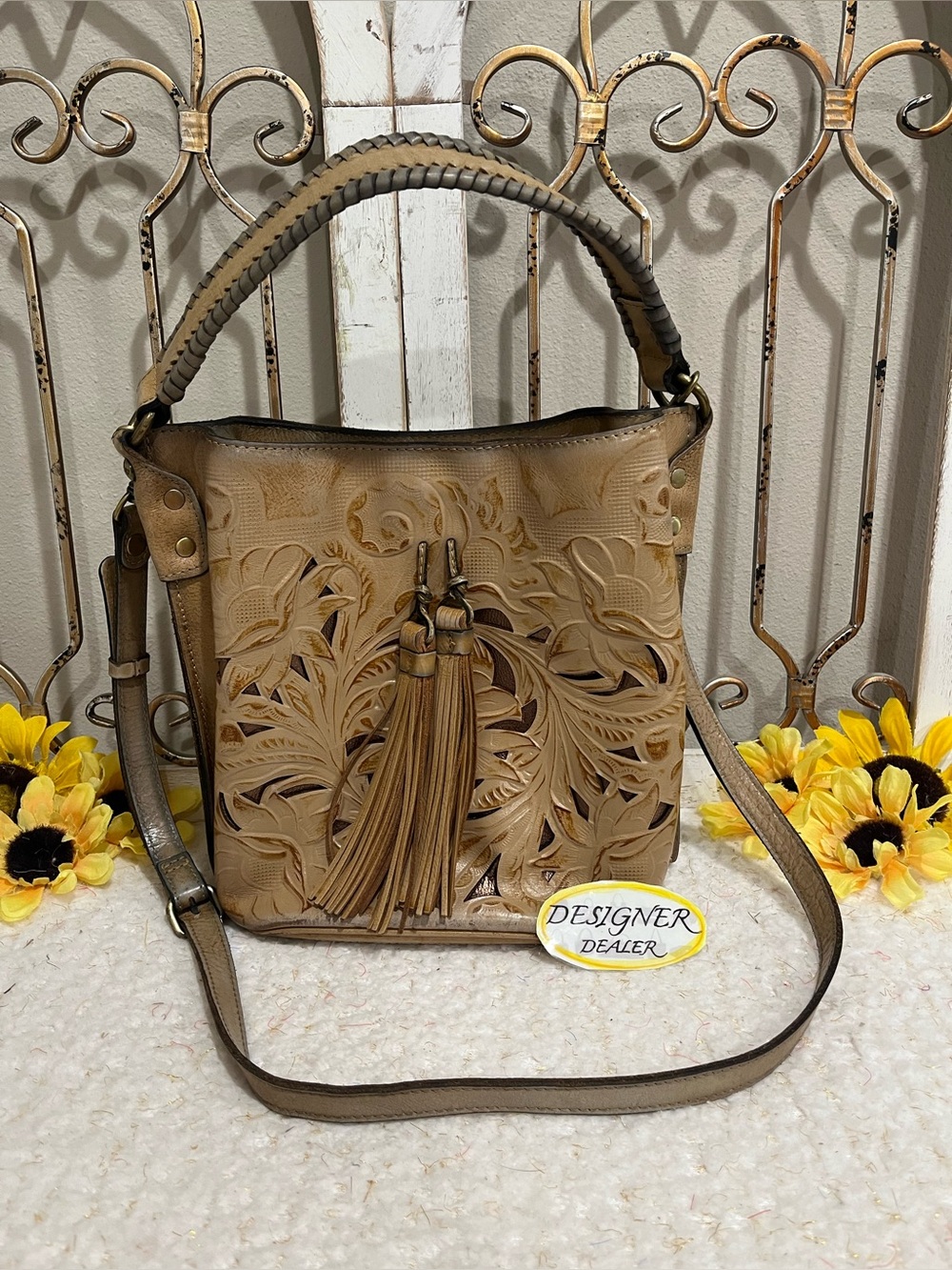 PATRICIA NASH Otavia Tooled  Leather Bucket Bag Natural Tan